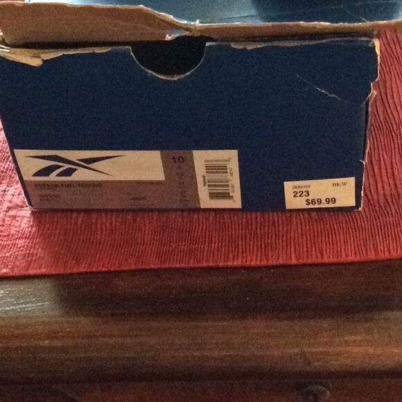 Rebok women’s size 10 sneakers black white used - Picture 5 of 6